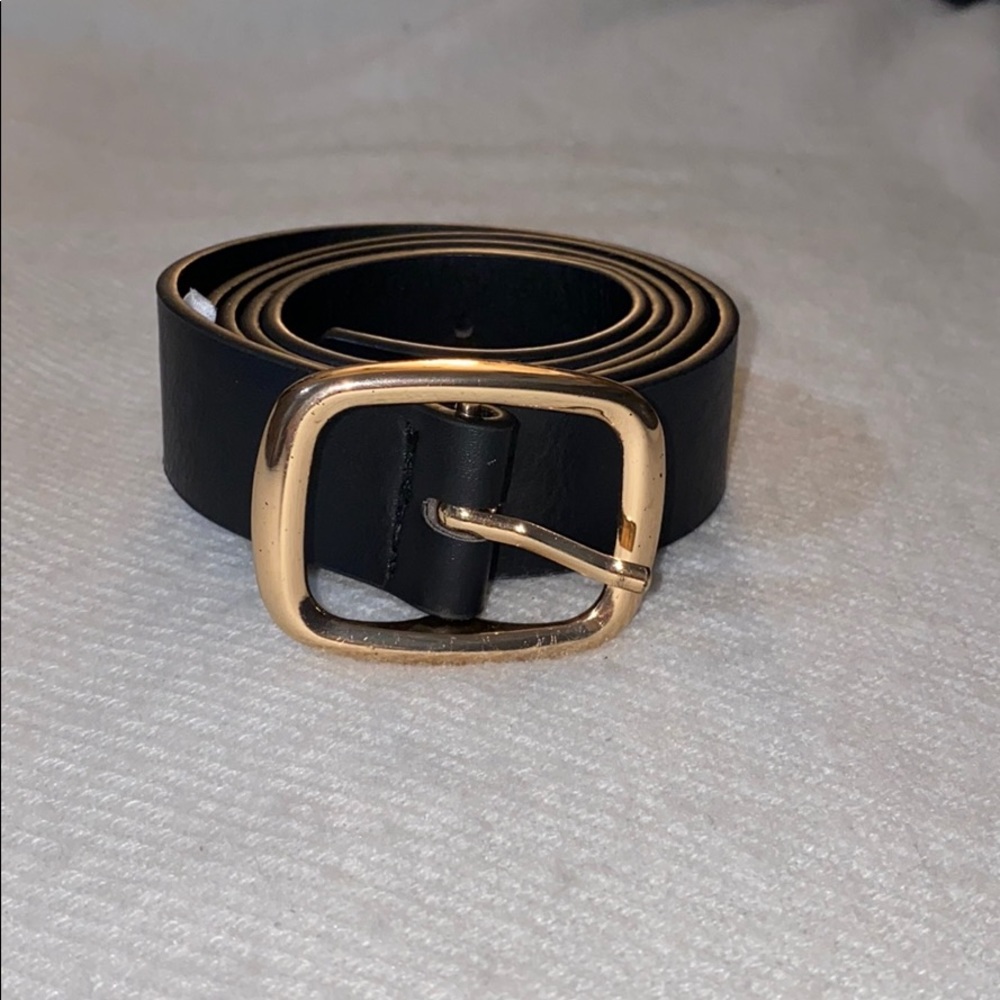 BLACK FAUX LEATHER BELT ♠️